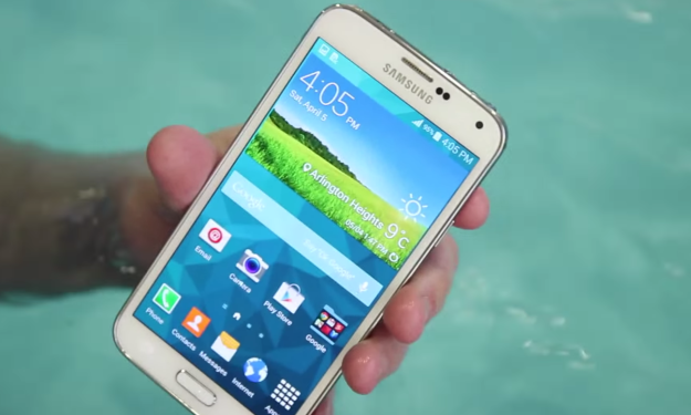 Testiranje vodootpornosti Samsung Galaxy S5 u stvarnim uslovima