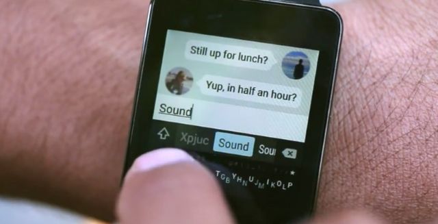 Kako kucati poruku na Android Wear pametnim satovima