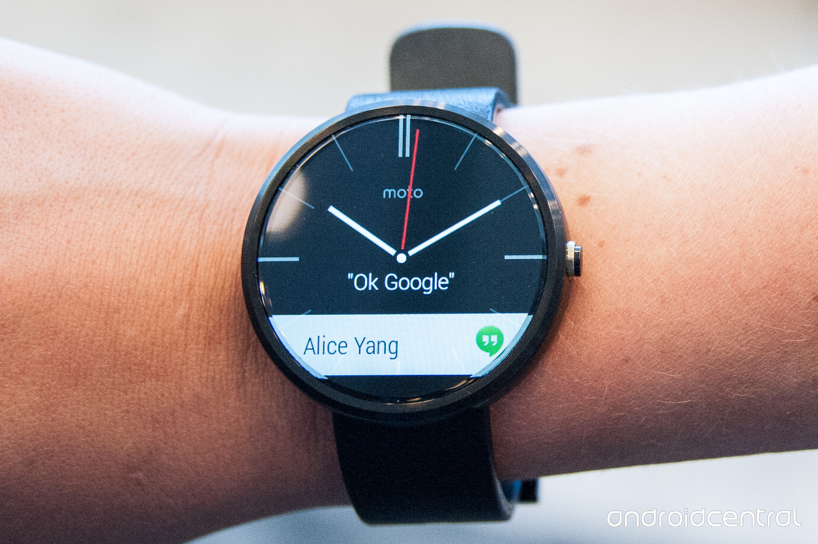 moto-360-hands-17