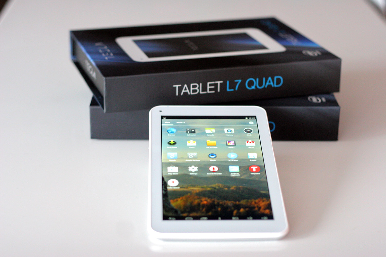 Tesla tablet L7 Quad